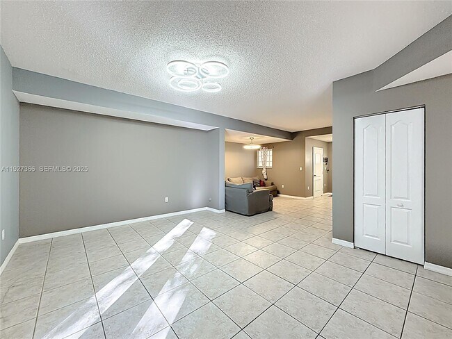 Building Photo - 5955 SW 99th Terrace