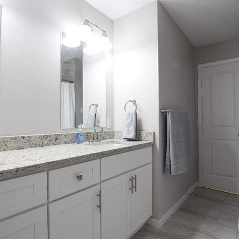 Building Photo - 3629 Venice Dr
