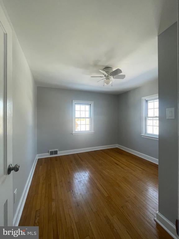 Building Photo - 1917 Winton Ave