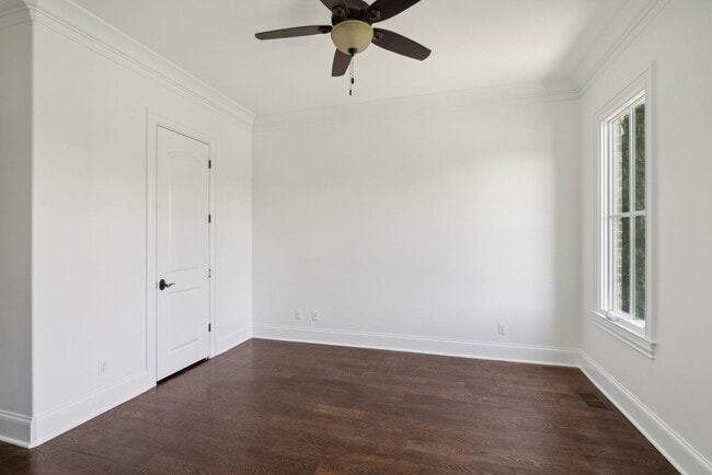 Building Photo - 3 Crooked Stick Ln