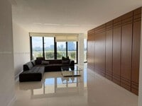 Building Photo - 20281 E Country Club Dr