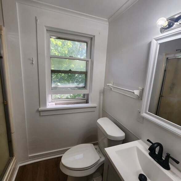 Building Photo - 29 Leverett St