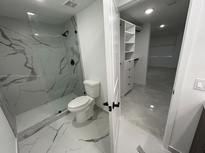 Building Photo - 14560 SW 261st Ter