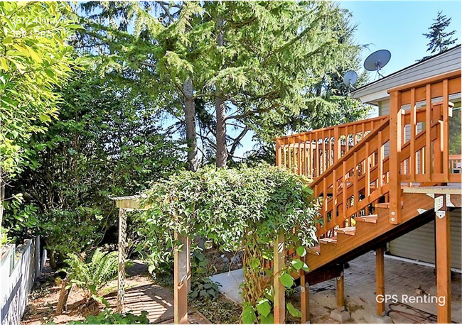 Building Photo - Urban oasis 3 bed updated 1939 Cape Cod home