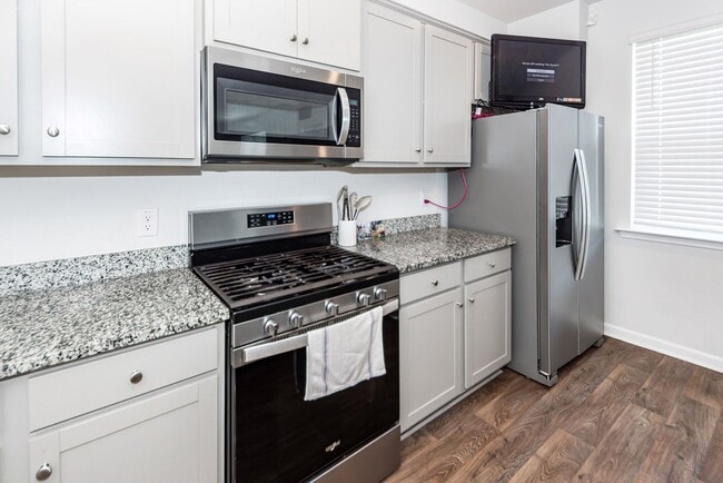 Building Photo - 4 Bedroom, 2.5 Bathroom Home in Carolina Groves - Moncks Corner