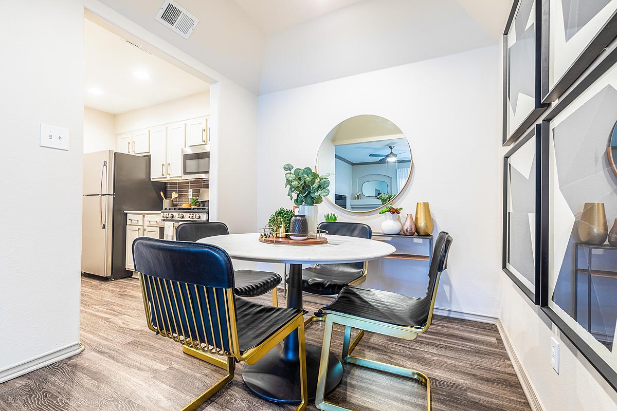 Building Photo - 13401 Metric Blvd