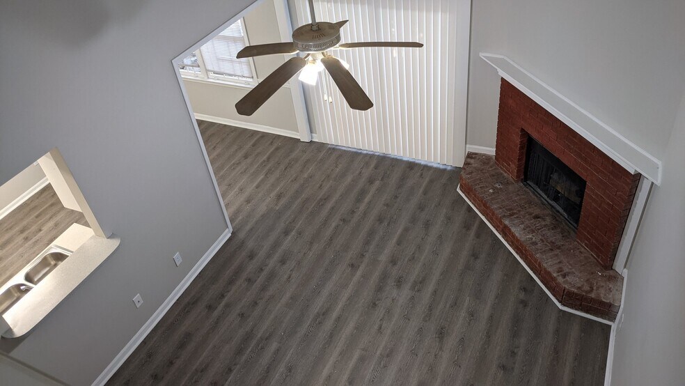 Building Photo - 5507 Estates Ct