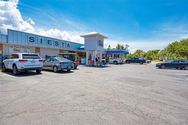 Building Photo - 1224 S View Dr