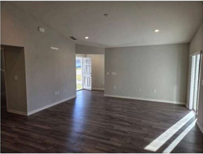 Building Photo - 3902 White Ibis Rd