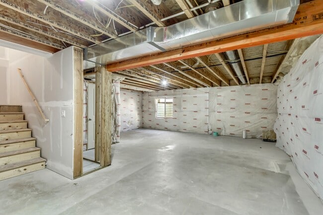 Building Photo - 1158 1740 W