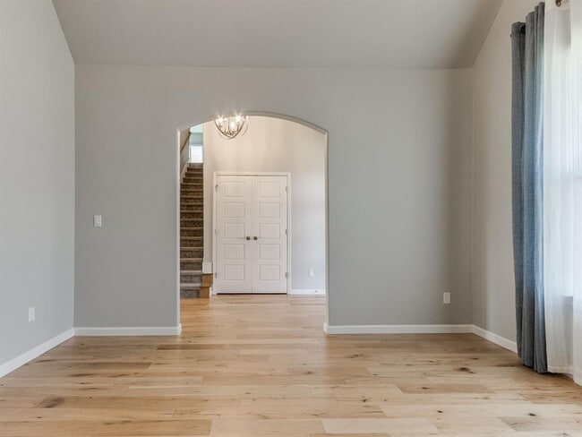 Building Photo - 8216 Crew Ln