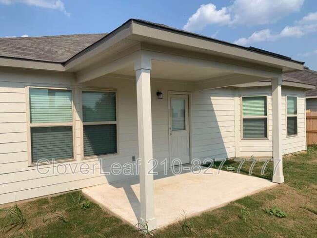 Building Photo - 708 Stonemanor Bay