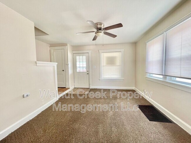 Building Photo - 136 Cleveland St