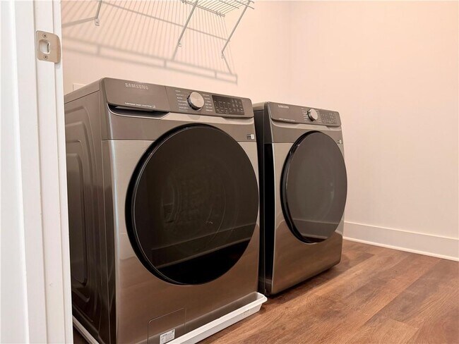 Building Photo - 515 Motivation Cir NW