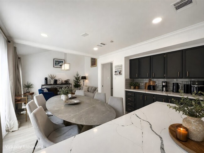 Building Photo - 2358 Binley Dr