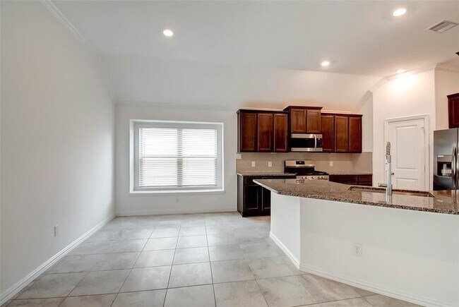Building Photo - 2323 Green Kale Dr