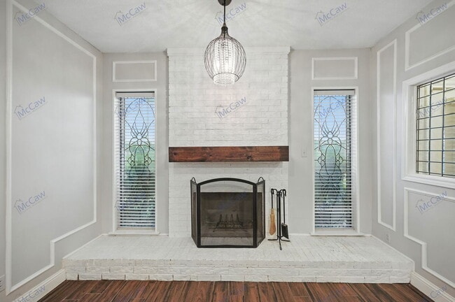Building Photo - 1510 Raleigh Dr