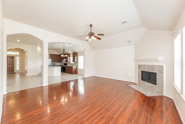 Building Photo - 19234 Mustang Pointe Ln
