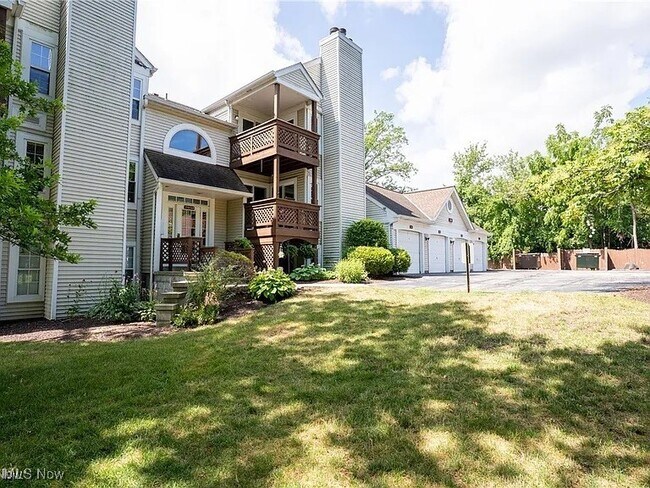 Building Photo - 1316 Cedarwood Dr