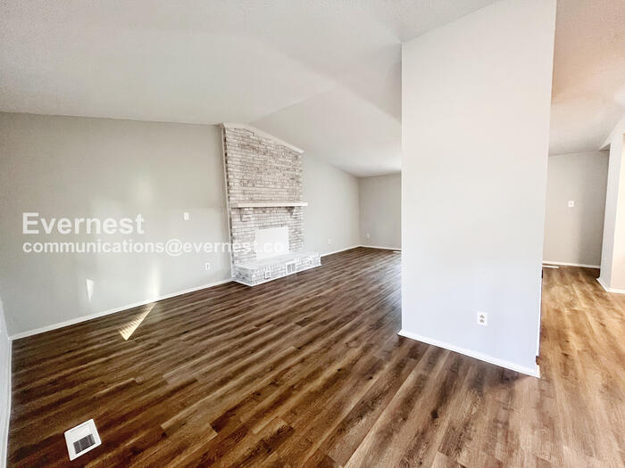 Building Photo - 8461 Huntdale Ct
