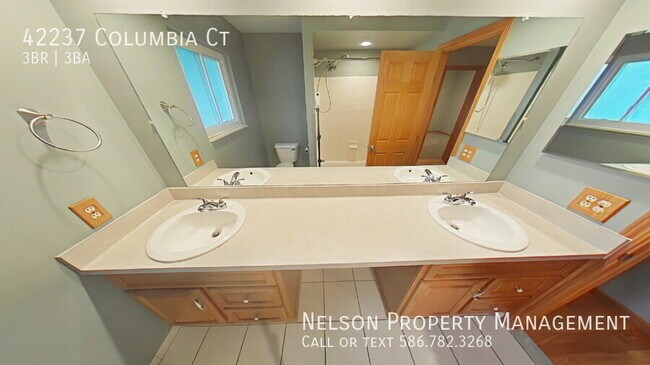 Building Photo - 42237 Columbia Ct