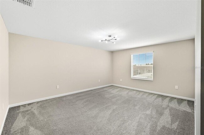 Building Photo - 724 Daring Dr