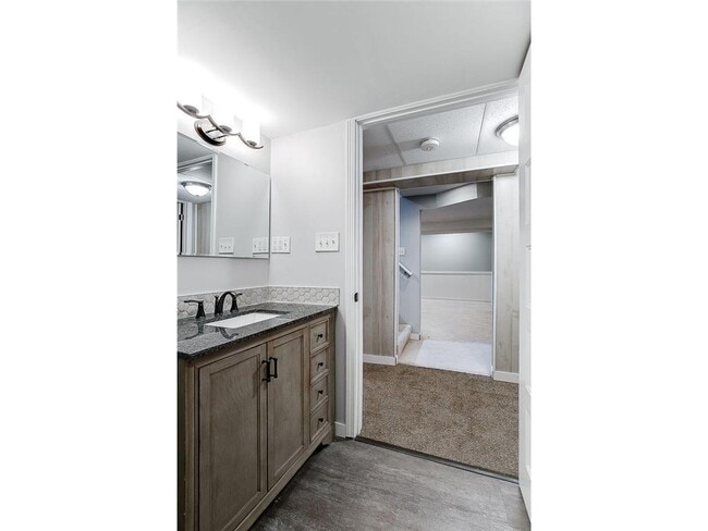Building Photo - 1588 W Highland Pkwy