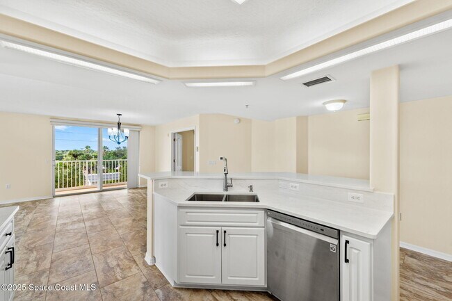 Building Photo - 821 Del Rio Way