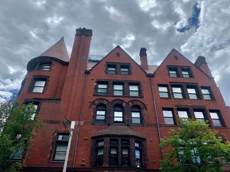 Building Photo - 20 Gloucester St