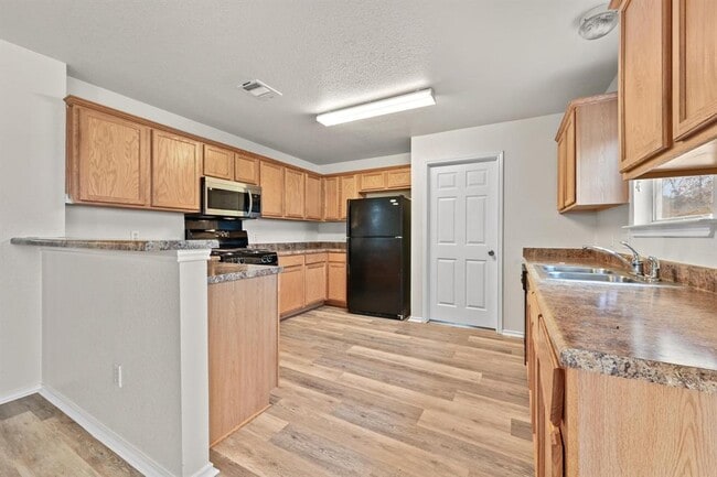 Building Photo - 2607 Theresa Blanchard Ln