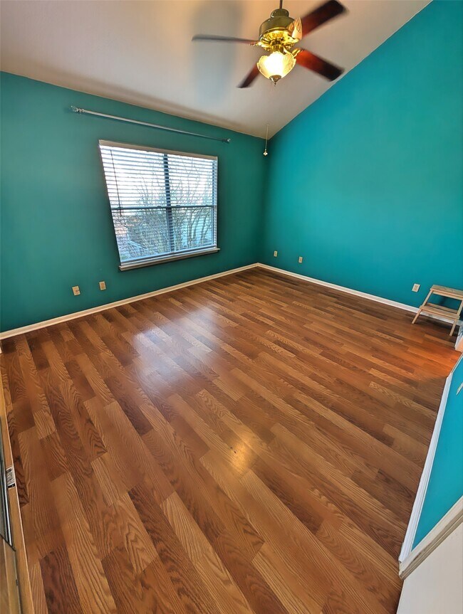 Building Photo - 2930 Grants Lake Blvd