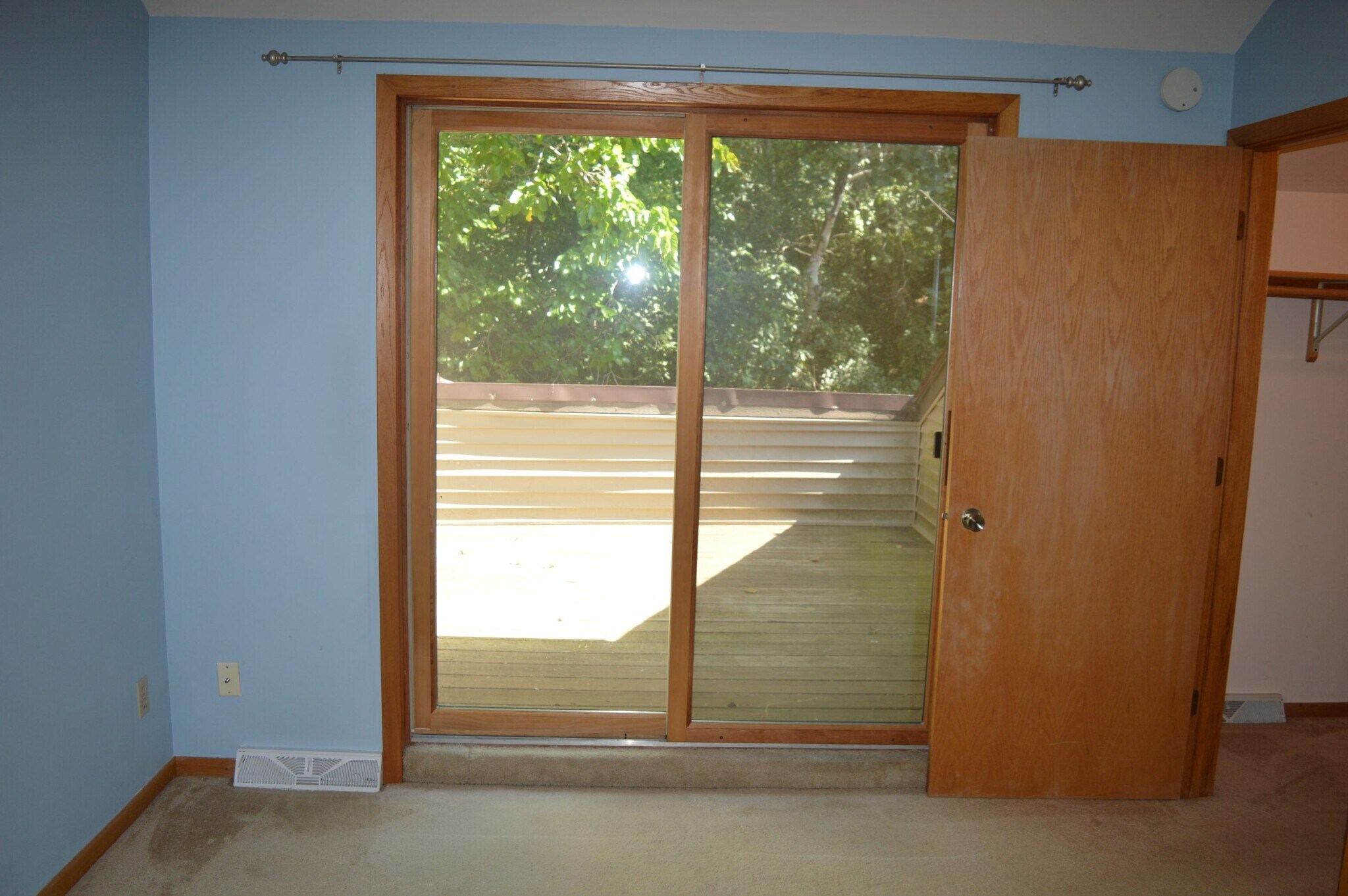 Building Photo - 143 Ponwood Cir