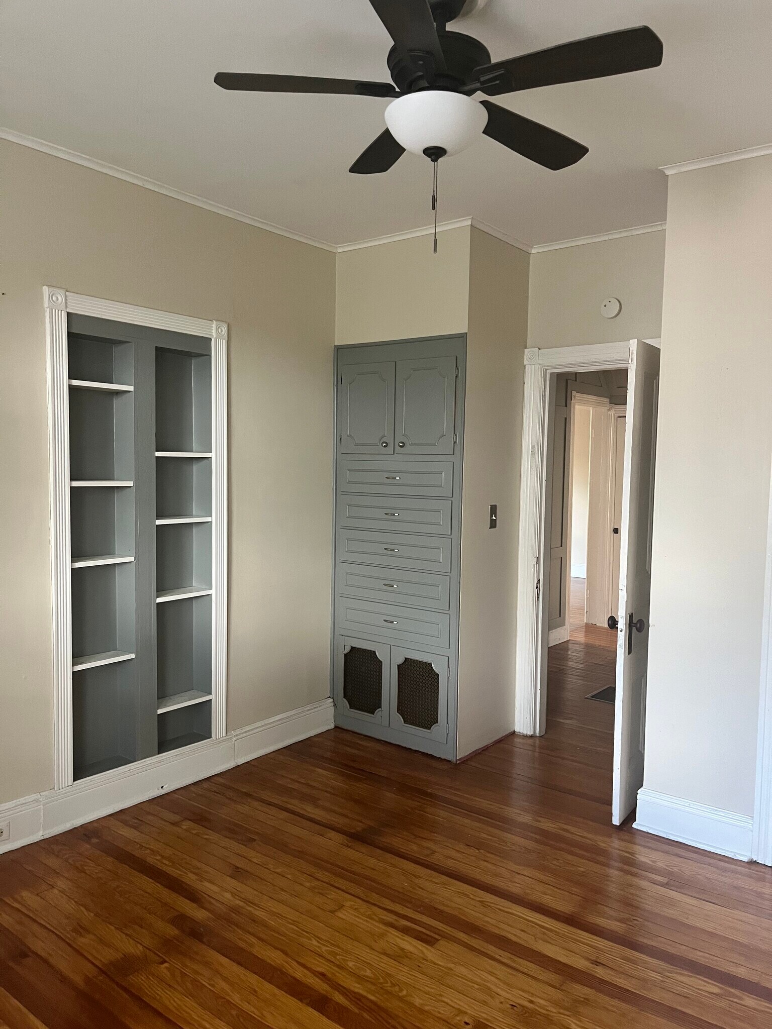 Front Bedroom - 715 Cattell St