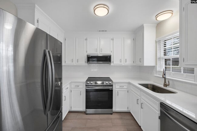 Building Photo - 118 Hutto Hill