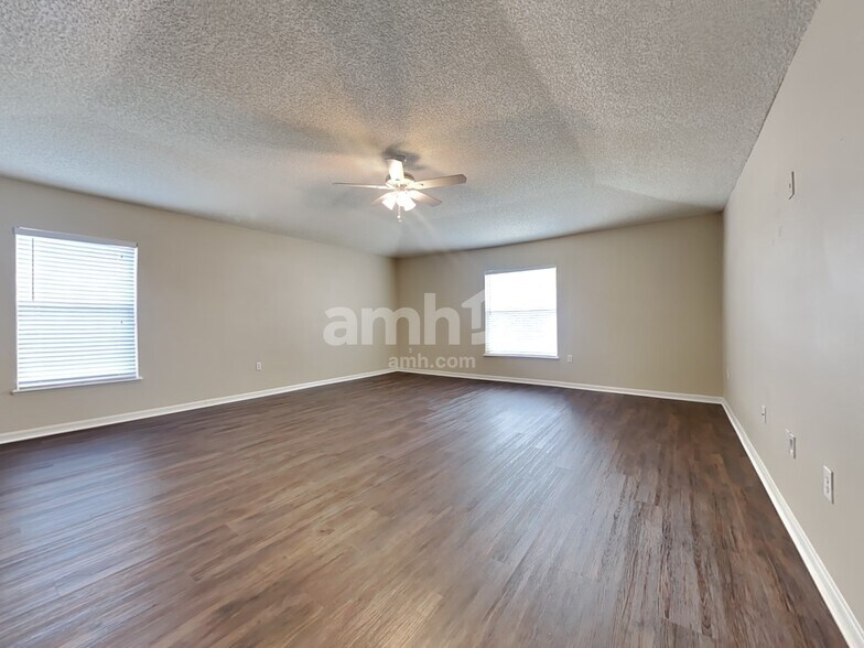 Building Photo - 7078 Shady Pine Ct