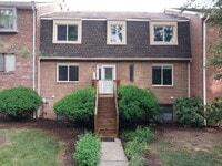 Building Photo - 1731 Donlee Dr
