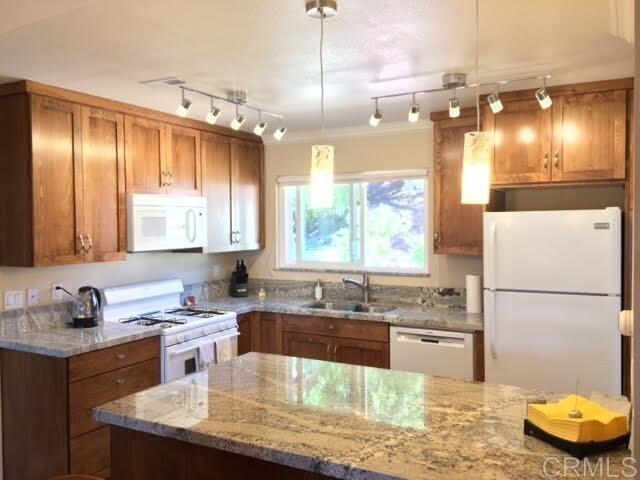 Building Photo - 4524 Royal Oak Dr
