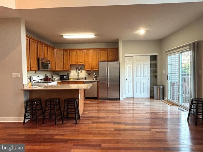 Building Photo - 113 Turnhill Ct