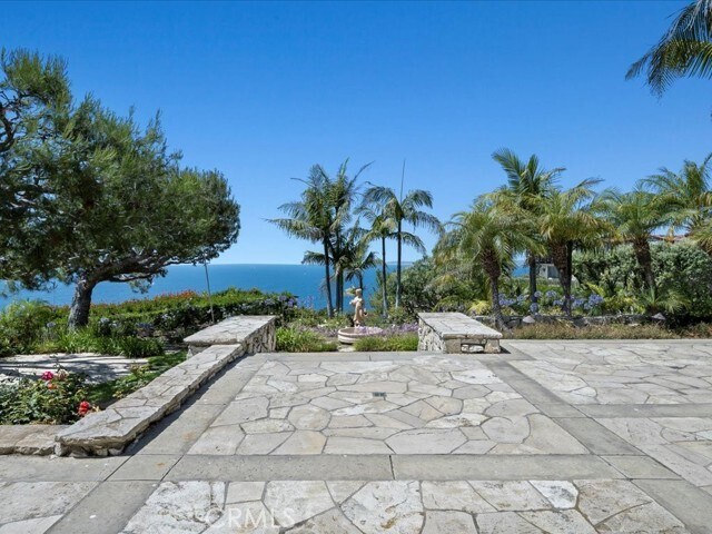 Building Photo - 709 Paseo Del Mar