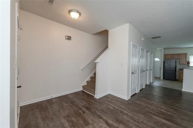 Building Photo - 6045 Capitol Knoll