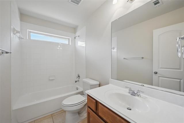 Building Photo - 3813 Edward Dr