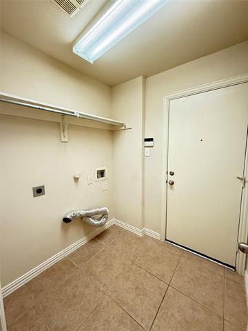 Building Photo - 2416 Yuma Dr