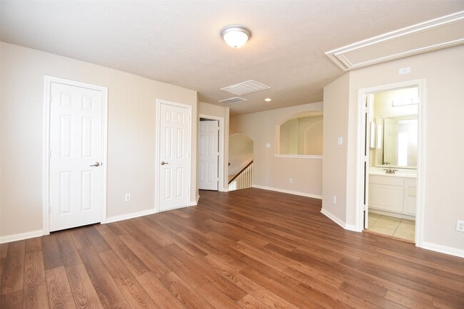 Building Photo - 15007 Grape Orchard Ct
