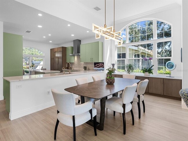 Building Photo - 4022 Penshurst Park