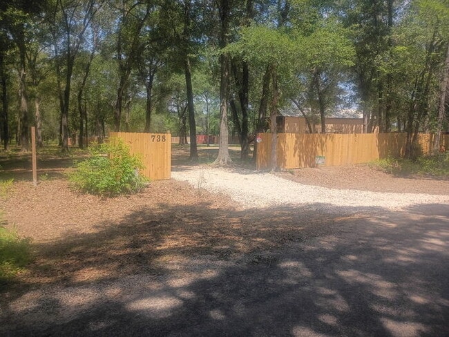 Building Photo - This one has it ALL! Rare with privacy and views! Large shed and truck/boat storage!