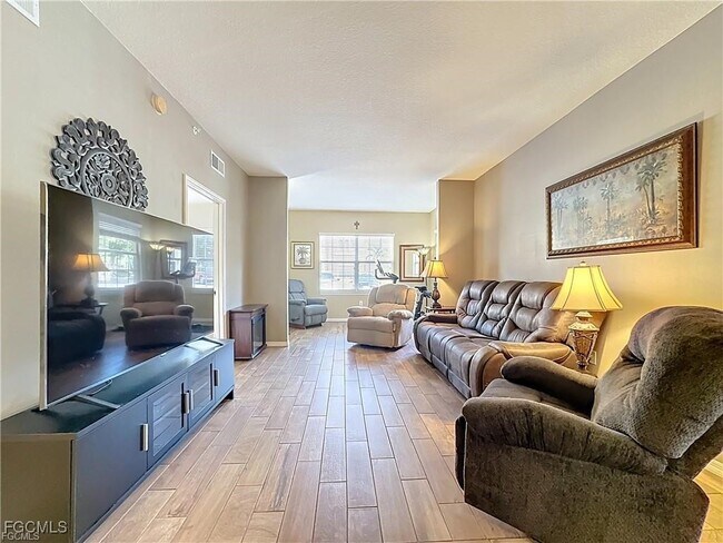 Building Photo - 15630 Ocean Walk Circle