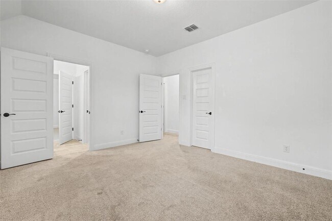 Building Photo - 104 Rocky River Rd