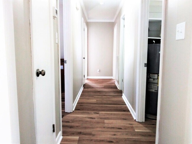 Building Photo - *5 Bedrooms & a Great Backyard!*  ~~~A_TRULY_FABULOUS_HOUSE~~~