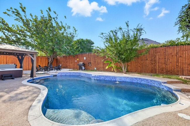 Building Photo - 5709 Courtney Cir