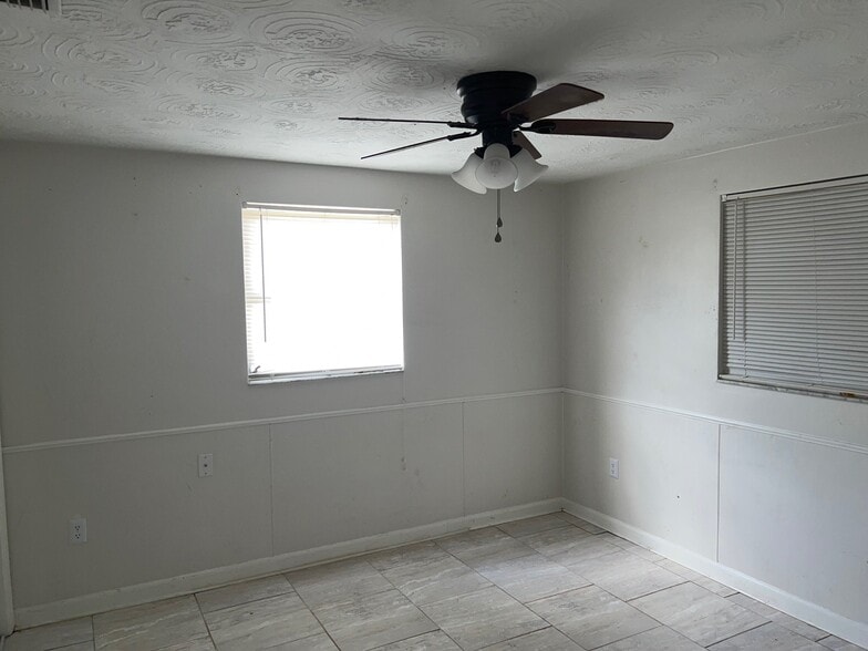 Building Photo - 4926 Billy Direct Ln